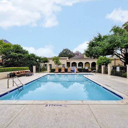 Courtyard Dallas Medical Market Center Εξωτερικό φωτογραφία