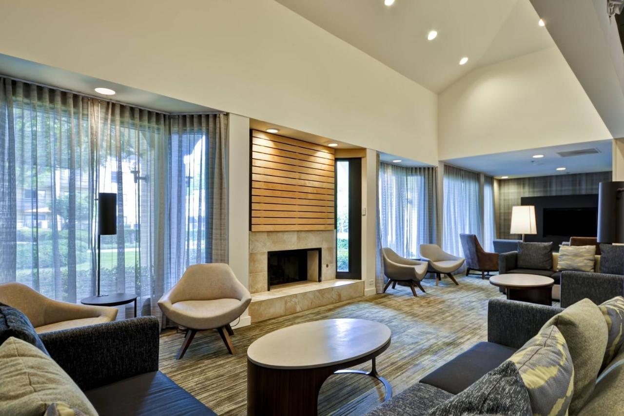 Courtyard Dallas Medical Market Center Εξωτερικό φωτογραφία