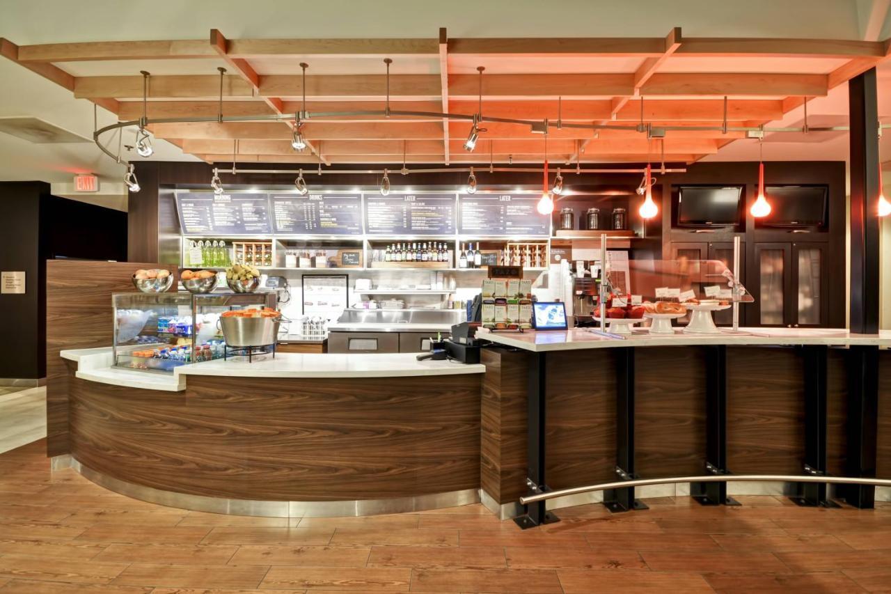 Courtyard Dallas Medical Market Center Εξωτερικό φωτογραφία