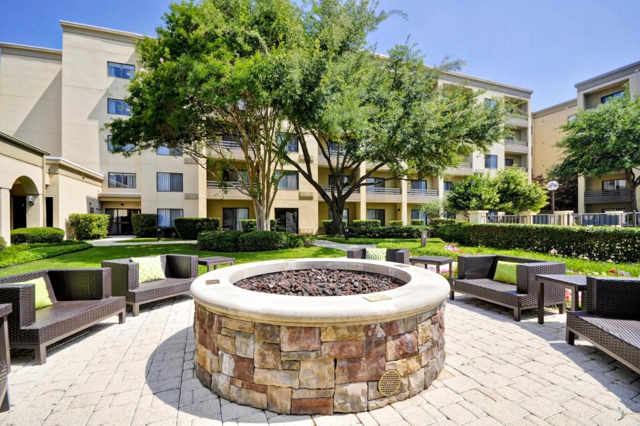 Courtyard Dallas Medical Market Center Εξωτερικό φωτογραφία