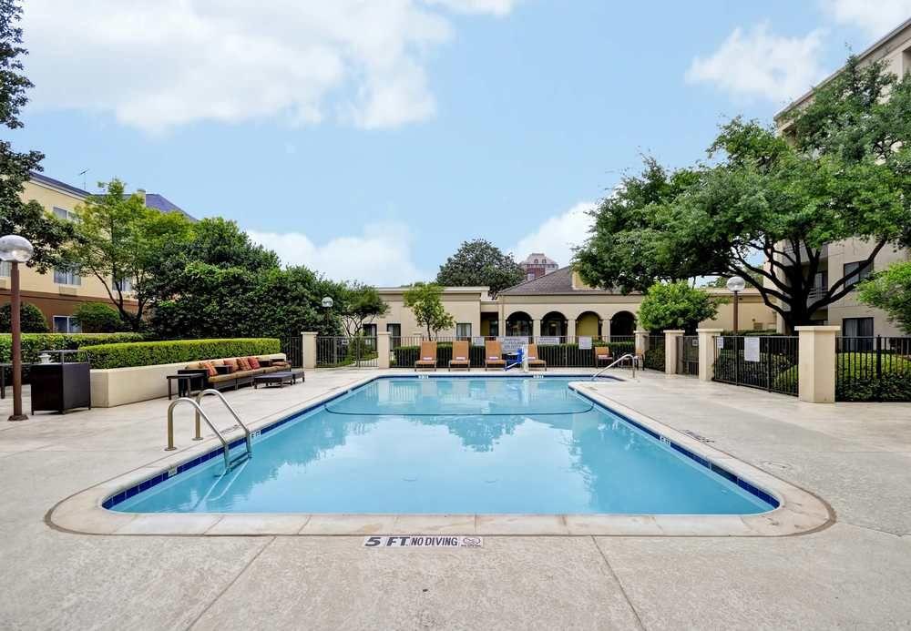Courtyard Dallas Medical Market Center Εξωτερικό φωτογραφία